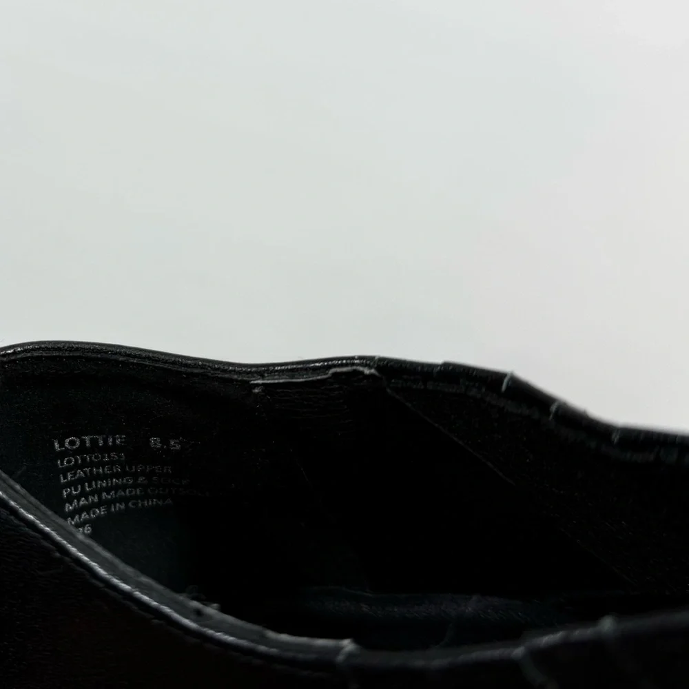 Steve Madden Size 8.5 Black Ankle Booties - Picture 9 of 14